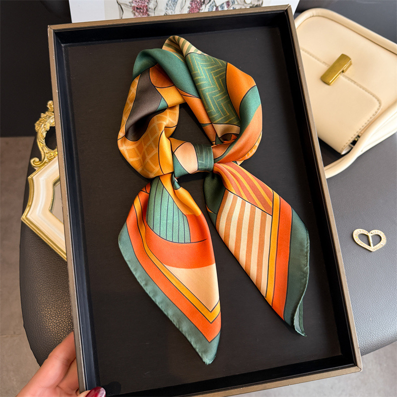 2026 New Geometry Print Silk S - Ascot Neck Scarf ulasan dan harga